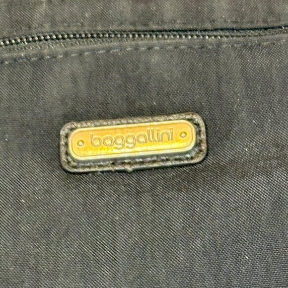 Baggallini Water -Resistant Go Bagg in Black - Picture 3 of 9